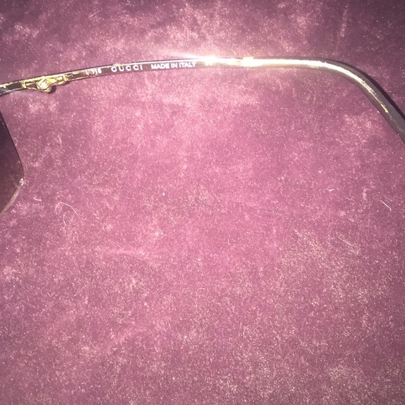 Gucci sunglasses with case - Picture 5 of 8